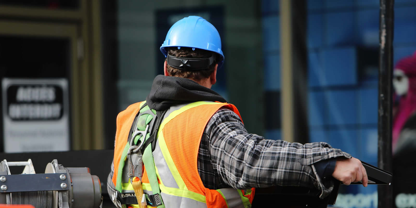 SEGURIDAD Y SALUD EN EL TRABAJO